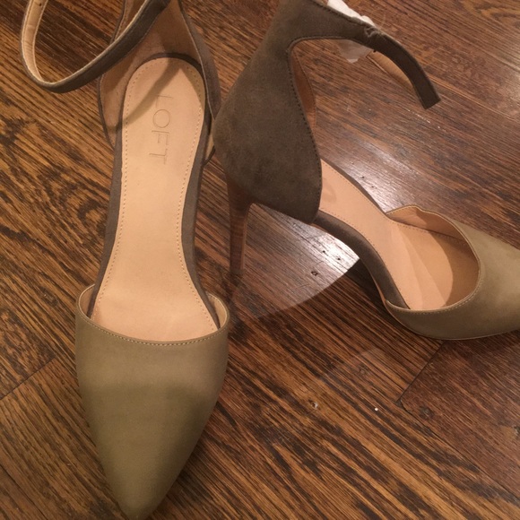 NWOT! LOFT Taupe High Heeled Ankle Strap open Pump - Picture 2 of 4